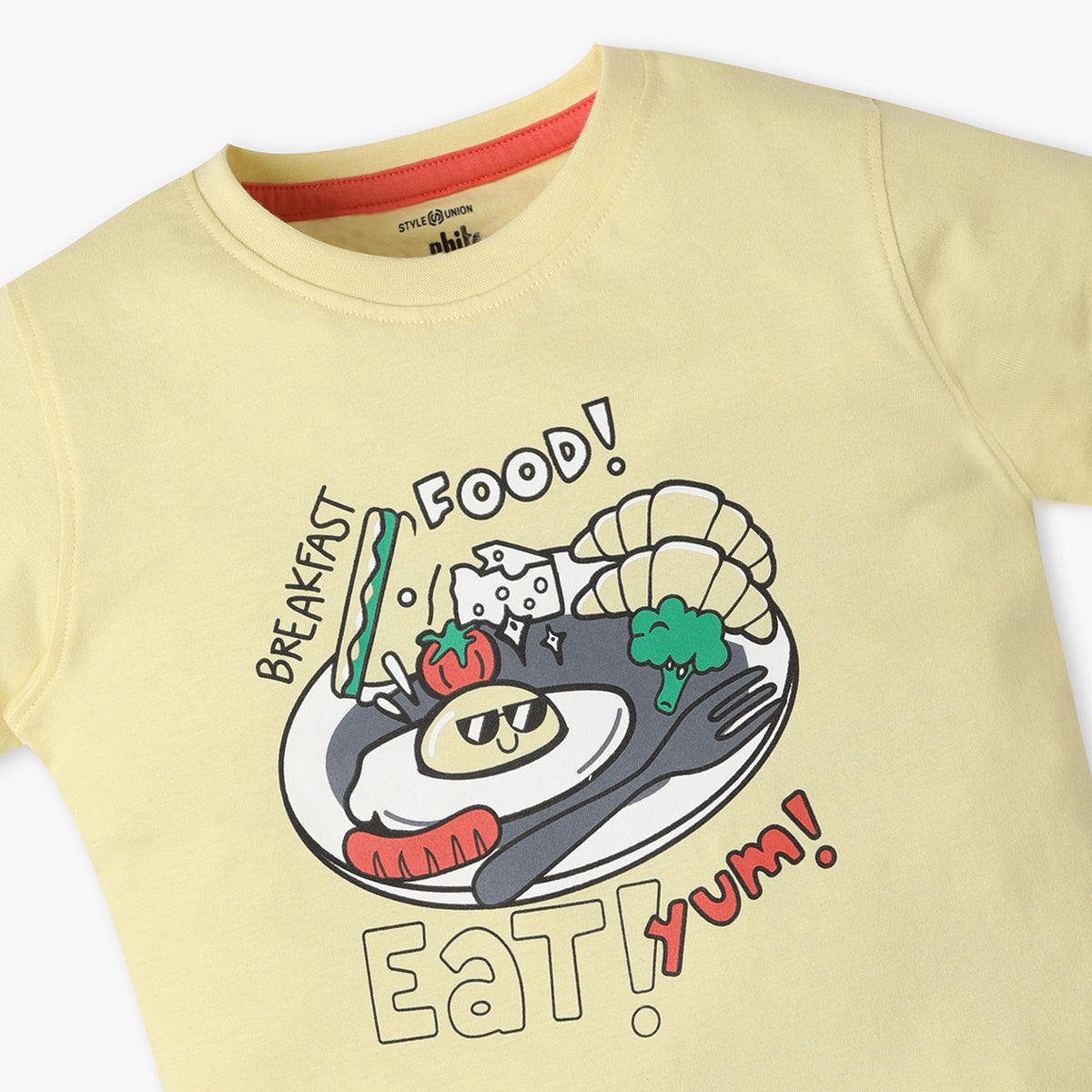 Boys Regular Fit Crew Neck Graphic T-Shirt
