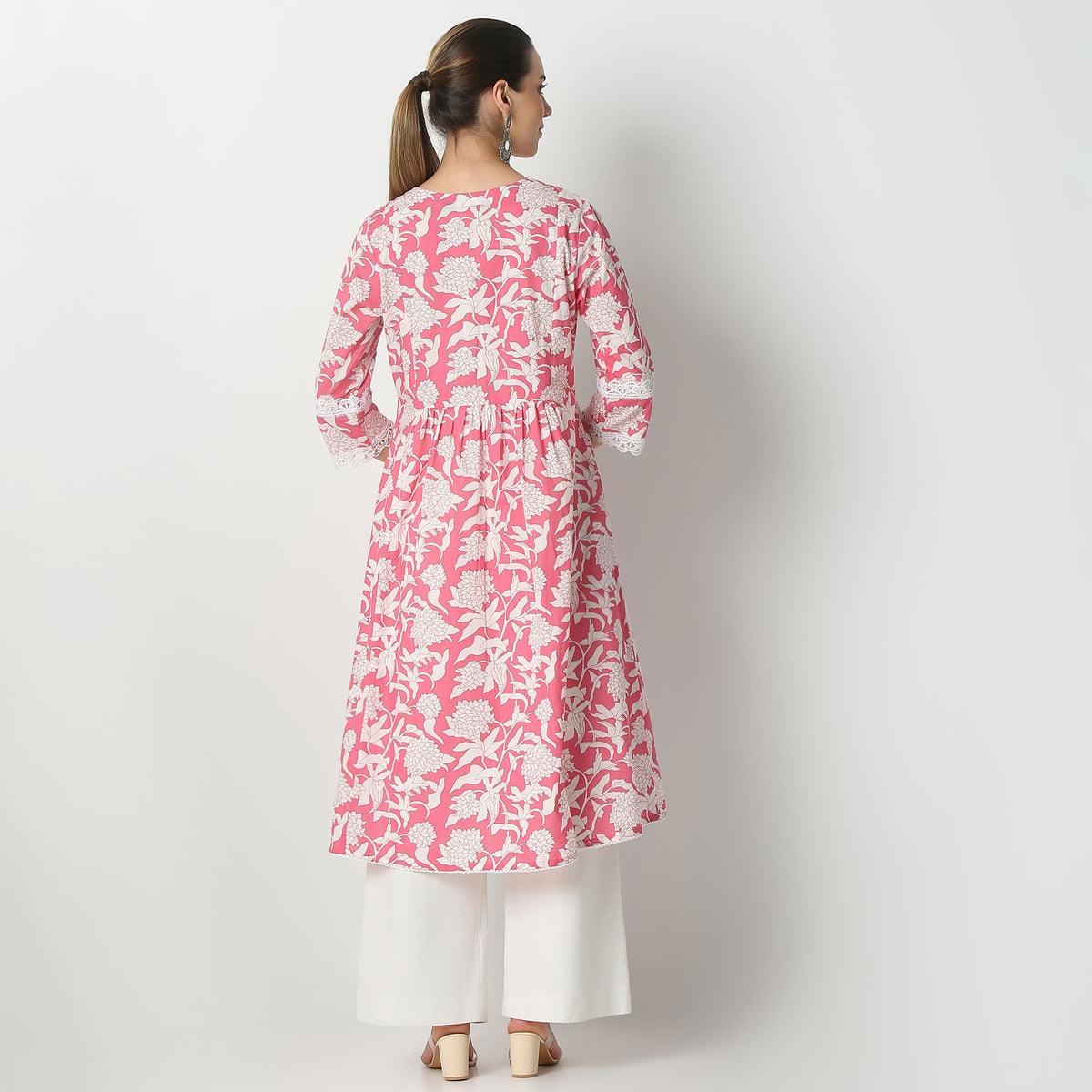 Regular Fit Floral Print Below Knee Kurta