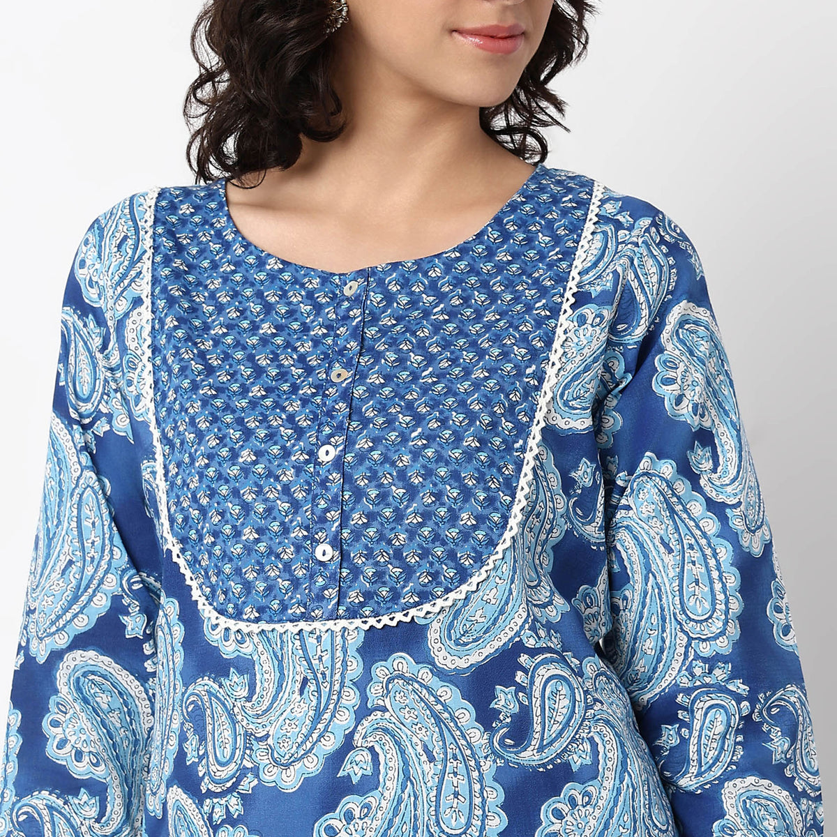 Printed Round Neck Straight Yoke Kurta