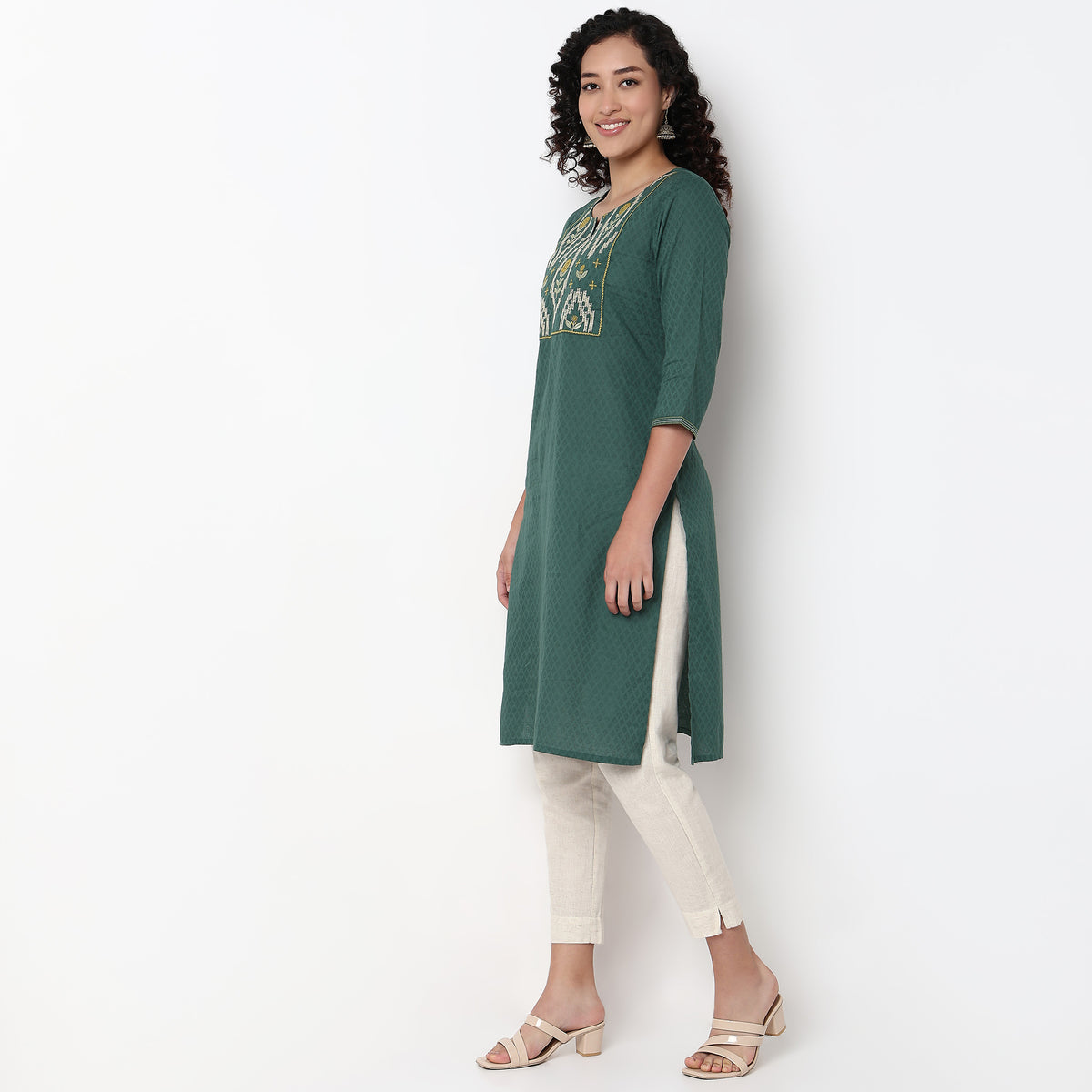 Round Neck Embroidered Yoke Straight Kurta
