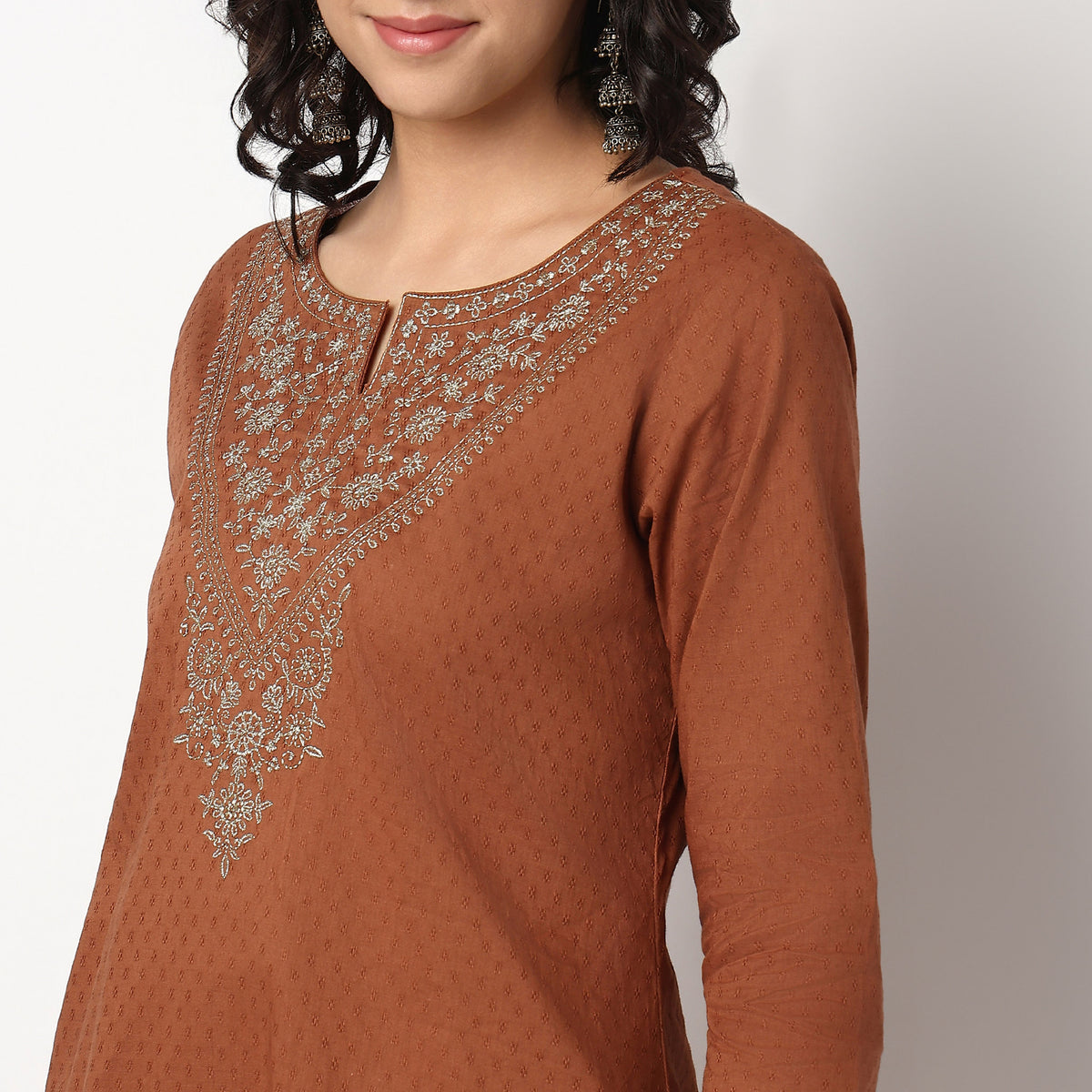 Buy Women Straight Fit Embroidered Three-Fourth Sleeve Kurta  - Style Union
