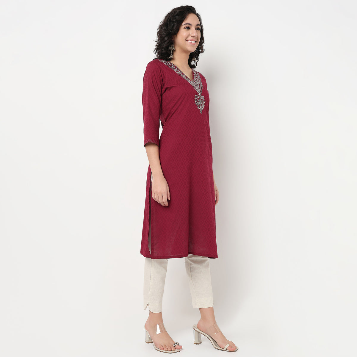 Order Now Women Embroidered V Neck Straight Fit Ethnic Wear Kurta by Style Union