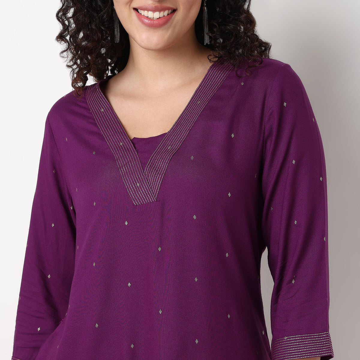 Embroidered Rayon Kurta, Knee Length