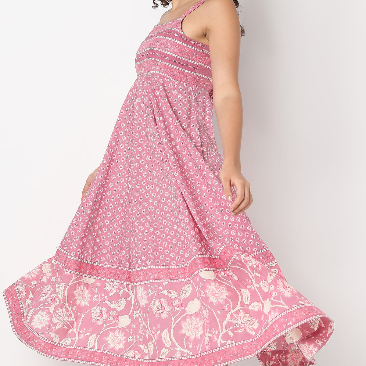 Flare Fit Sleeveless Embroiderd Dress