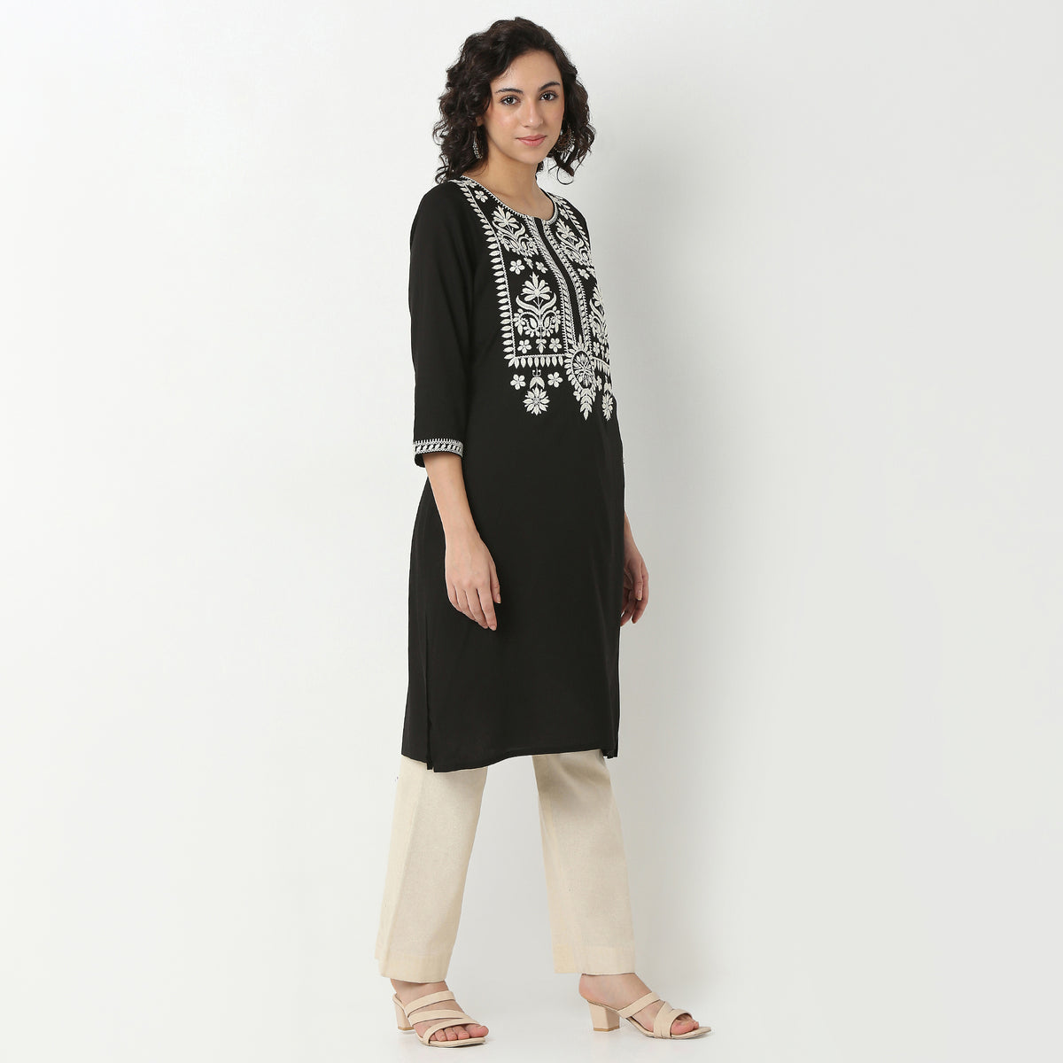 Embroidered Rayon Kurta, Knee Length