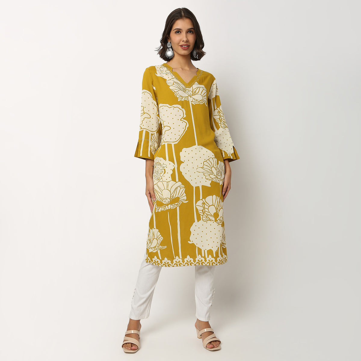 Buy Women Straight Fit Printed Three-Fourth Sleeve Kurta  - Style Union