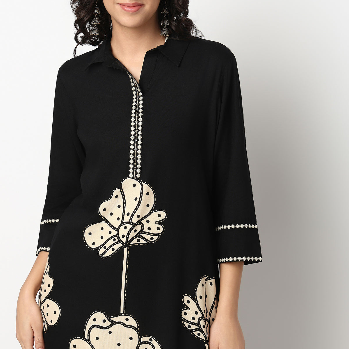 Buy Women Straight Fit Printed Three-Fourth Sleeve Kurta  - Style Union