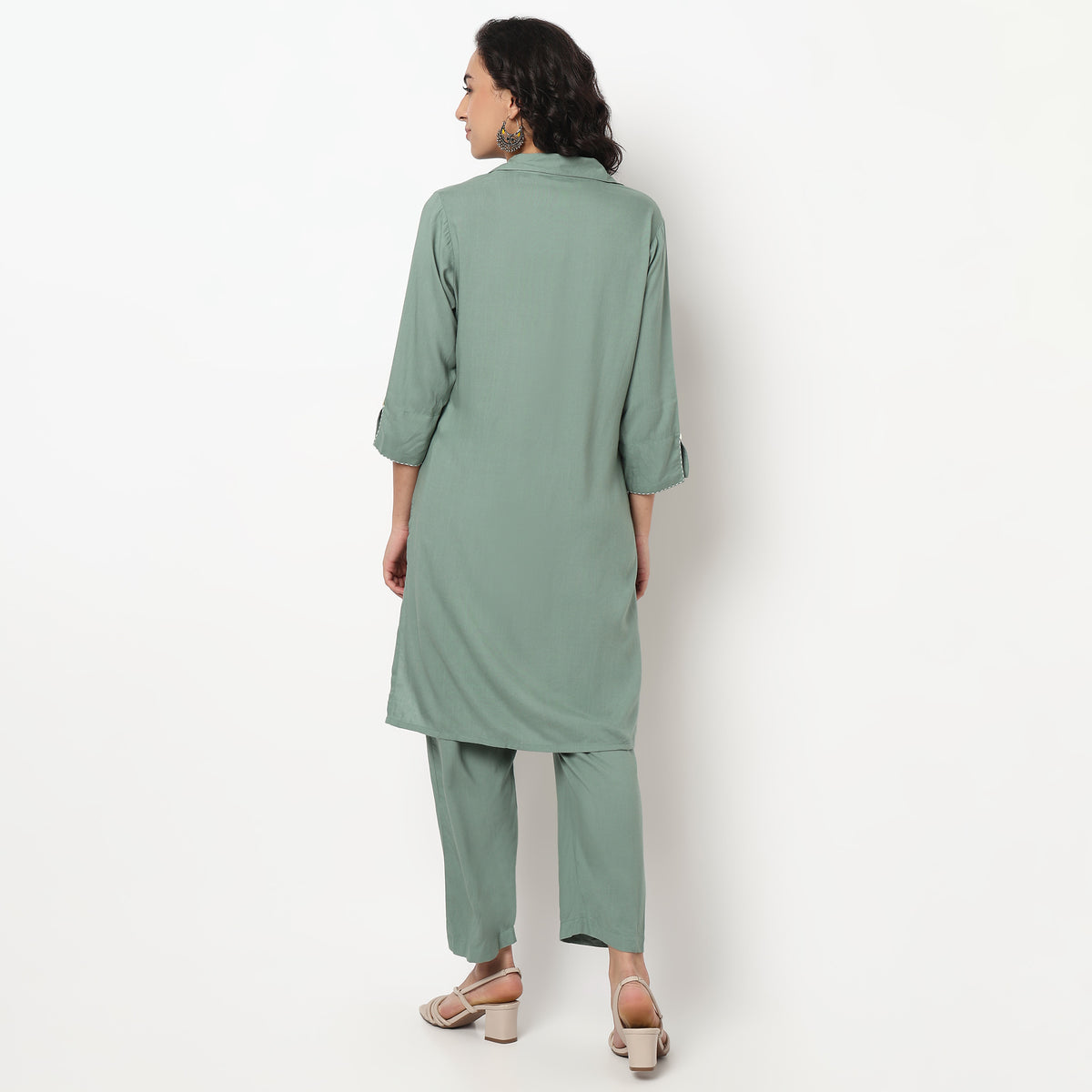 Buy Women Straight Fit Solid Three-Fourth Sleeve Kurta with Pant Set  - Style Union