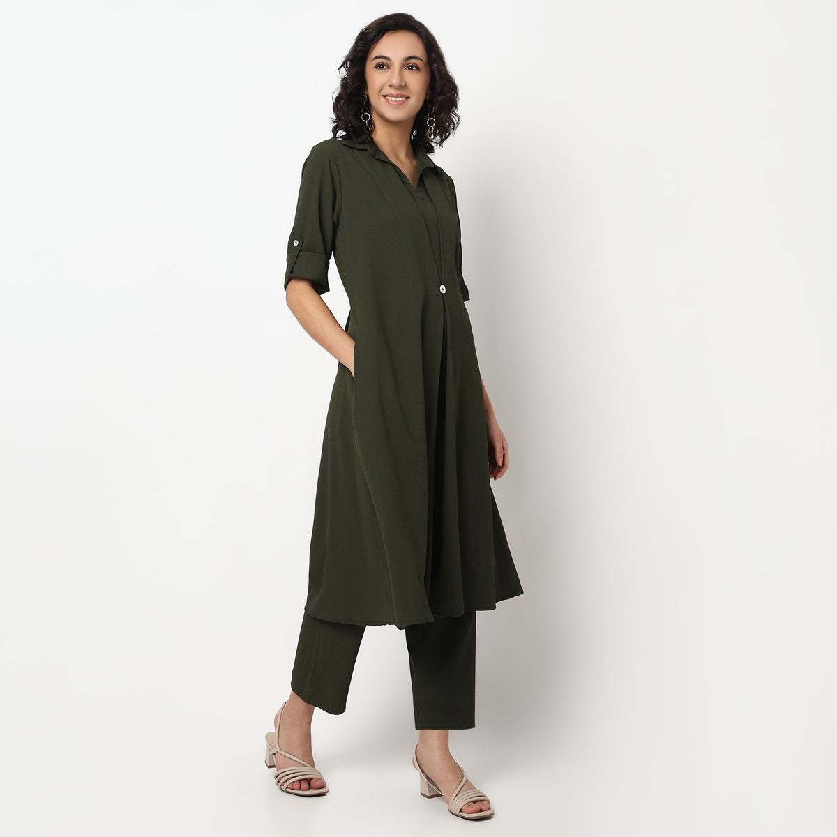 Buy Women Flare Fit Solid Three-Fourth Sleeve Kurta with Pant Set  - Style Union