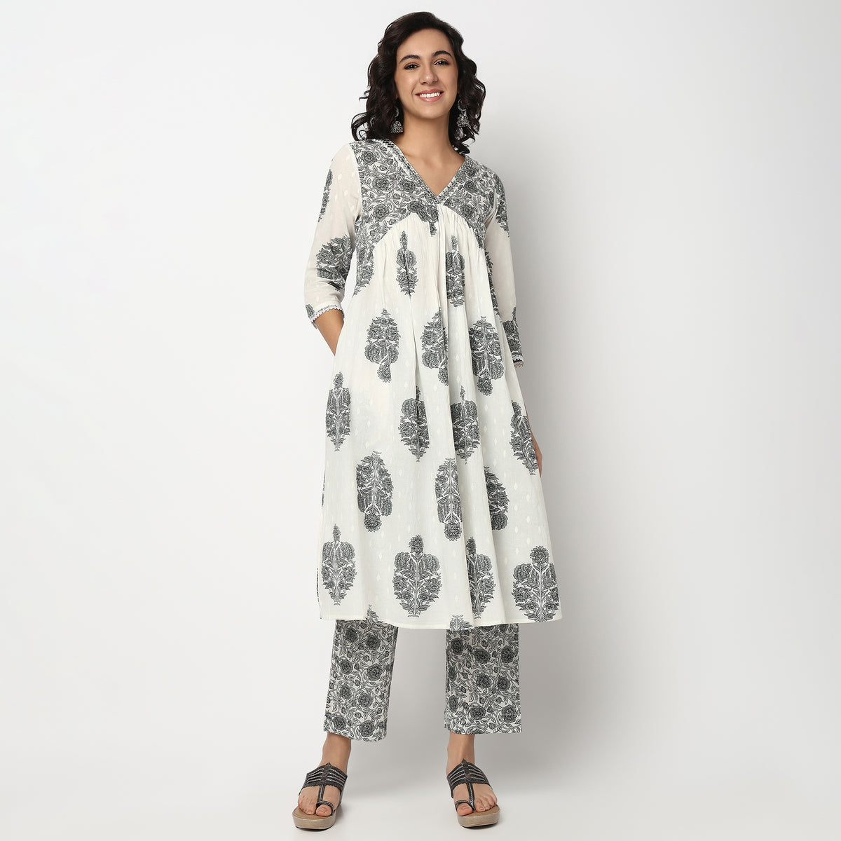 Buy Women Flare Fit Printed Three-Fourth Sleeve Kurta and Pant with Dupatta Set  - Style Union