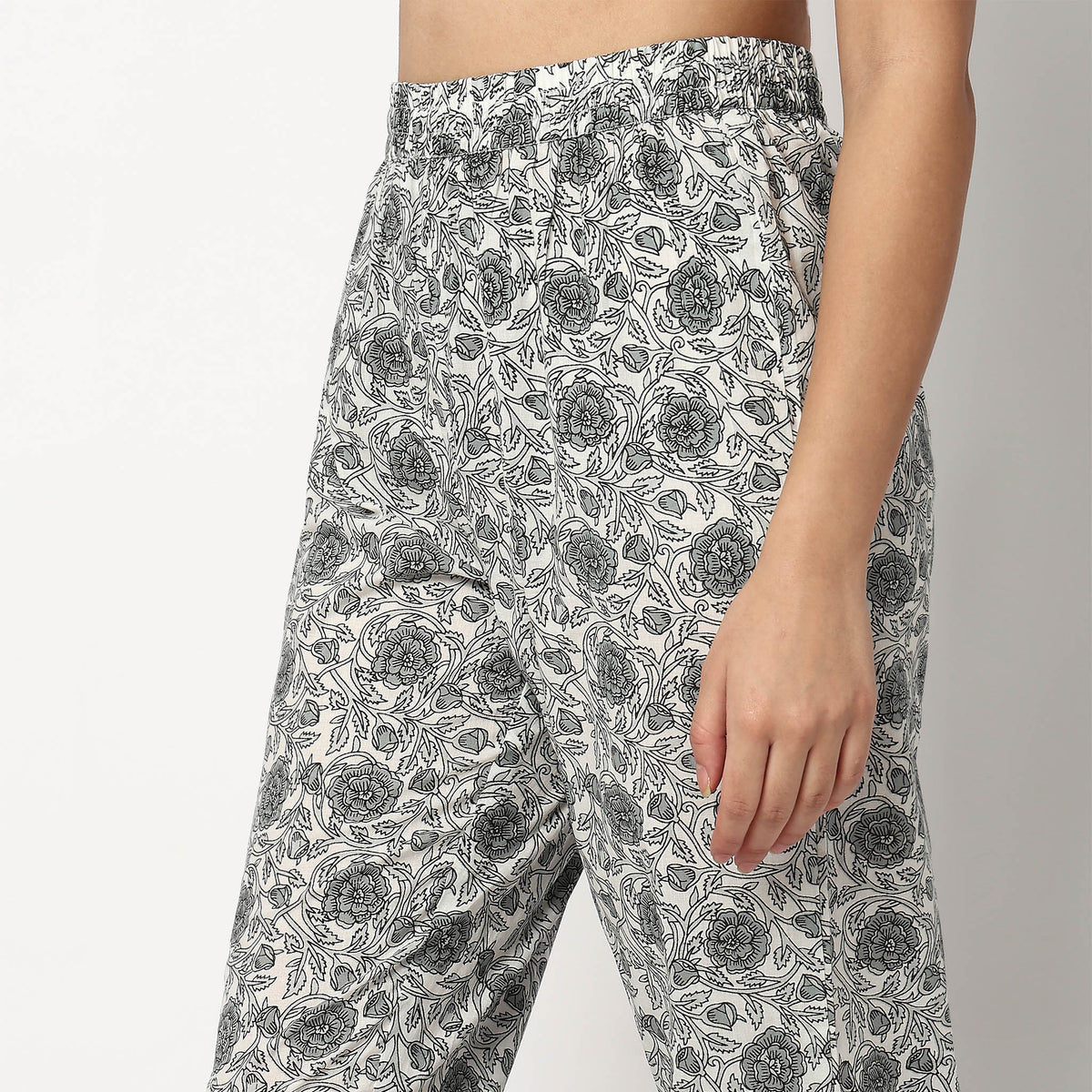 Buy Women Flare Fit Printed Three-Fourth Sleeve Kurta and Pant with Dupatta Set  - Style Union