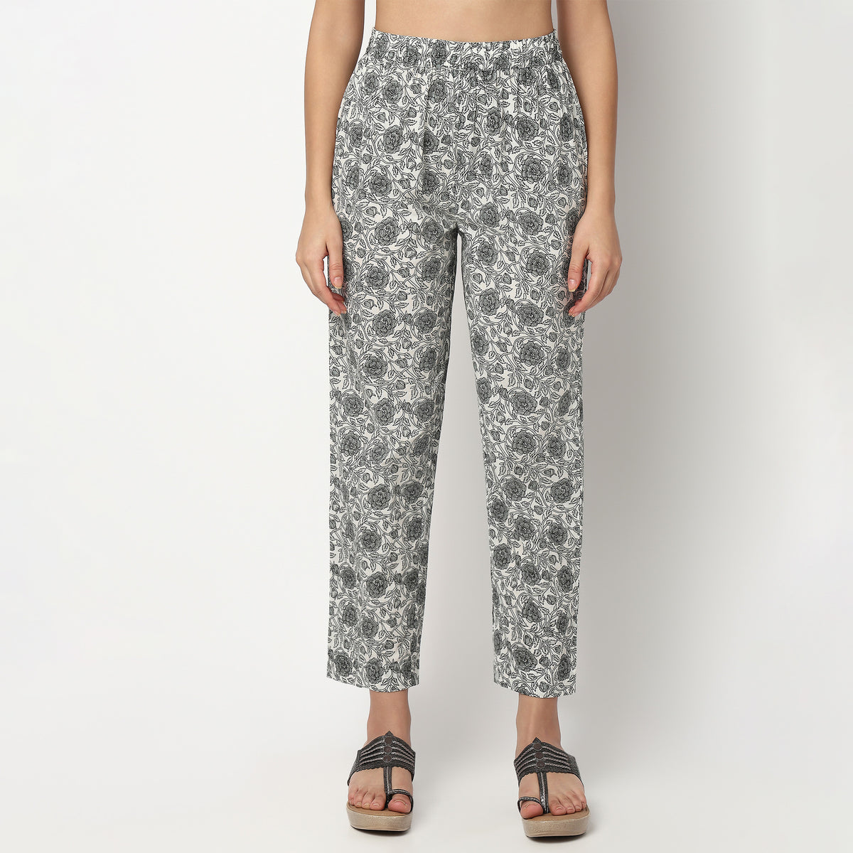 Buy Women Flare Fit Printed Three-Fourth Sleeve Kurta and Pant with Dupatta Set  - Style Union