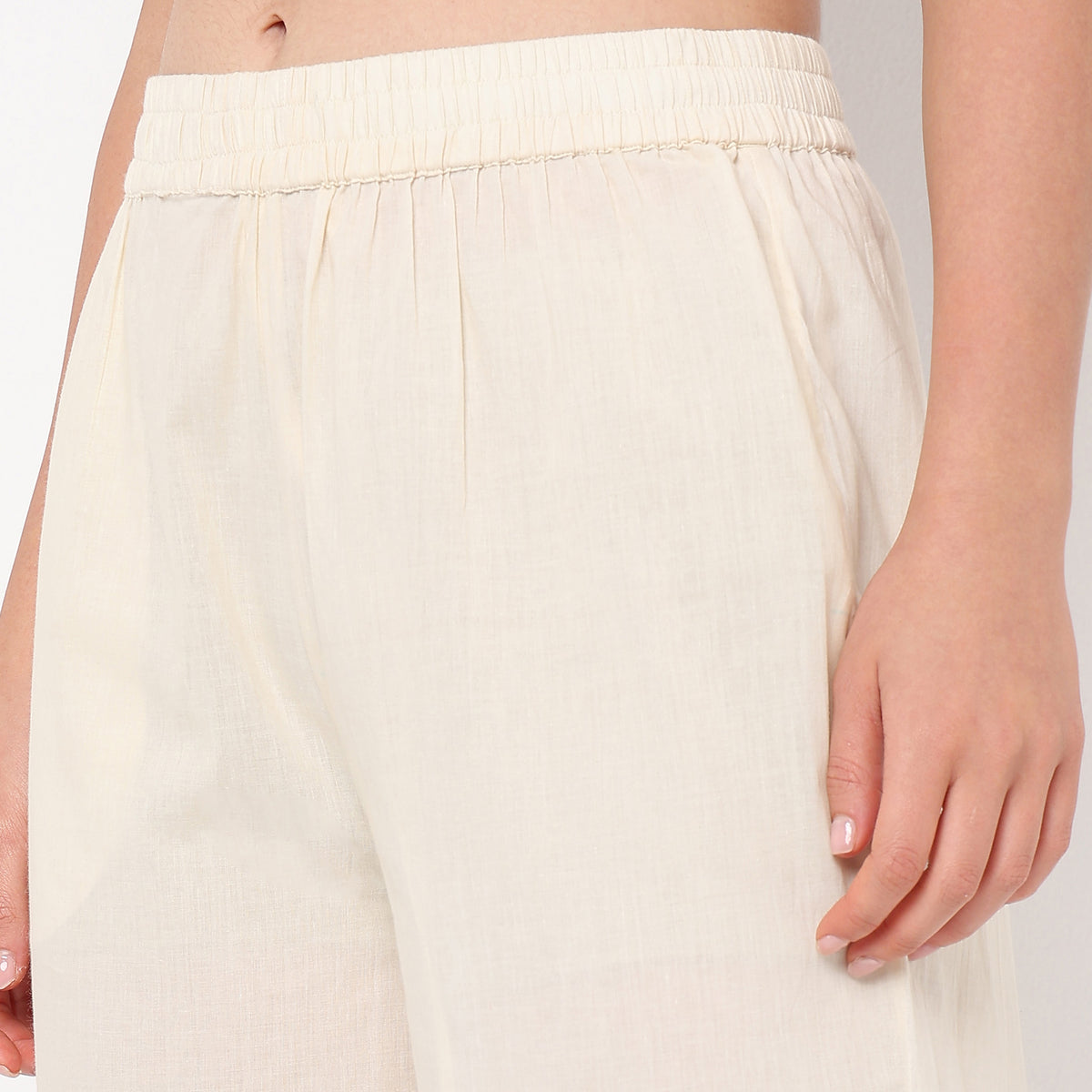 Floral Print Round Neck Kurta with Pant Set