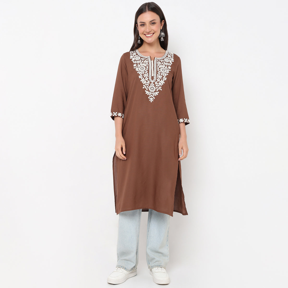 Straight Fit Embroidered Kurta