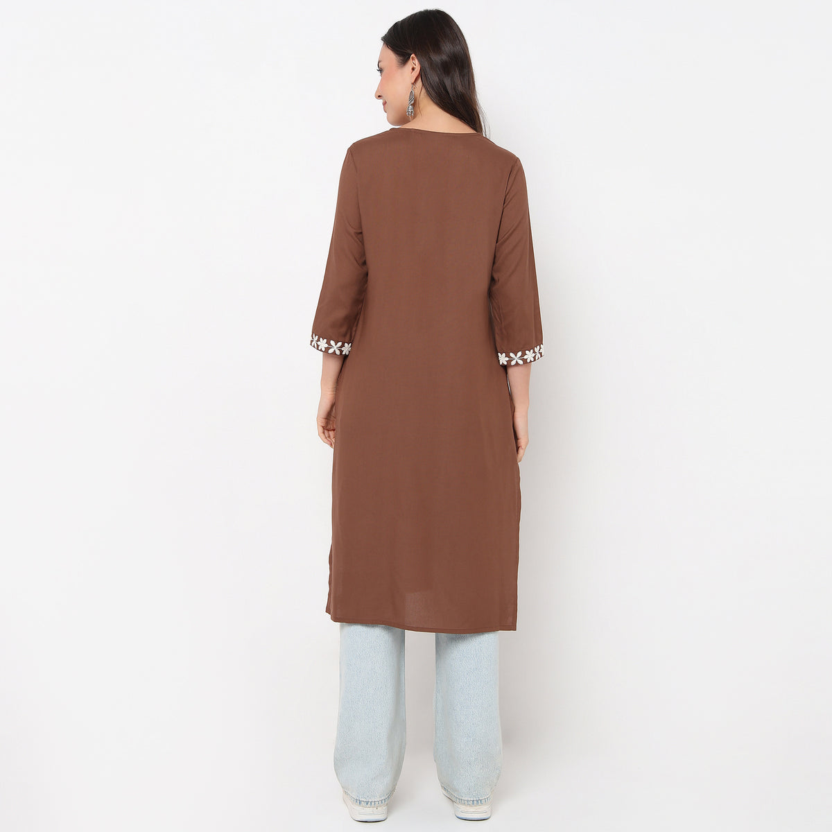 Straight Fit Embroidered Kurta