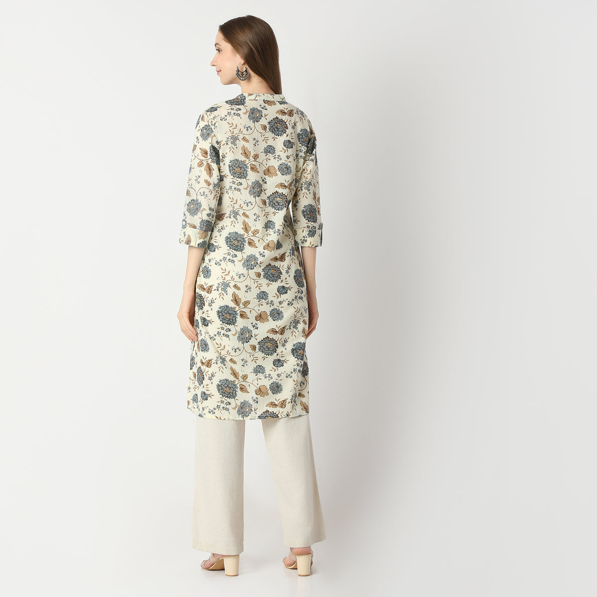 Straight Fit Floral Knee Length Kurta