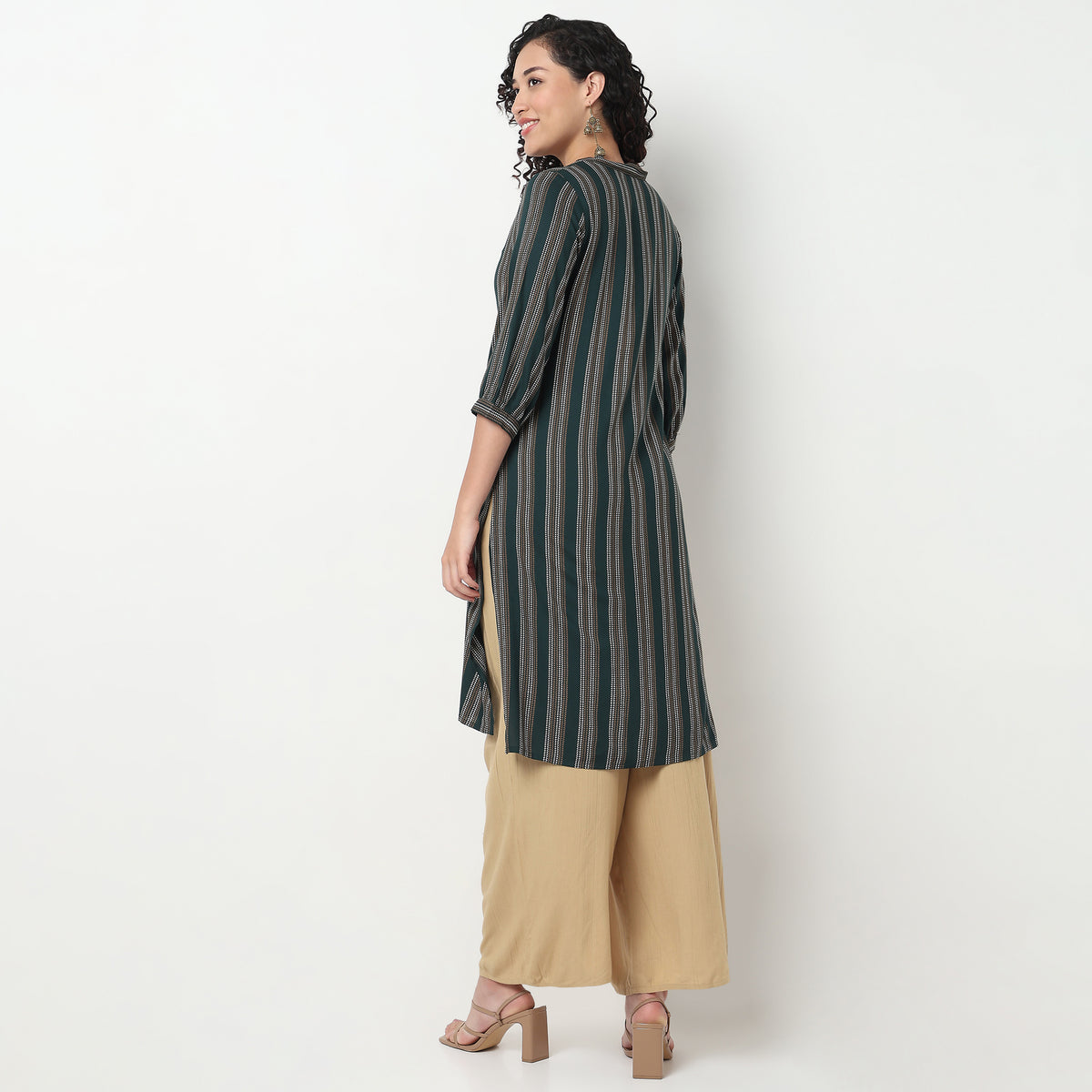 V-Neck With Gusset Printed Kurta