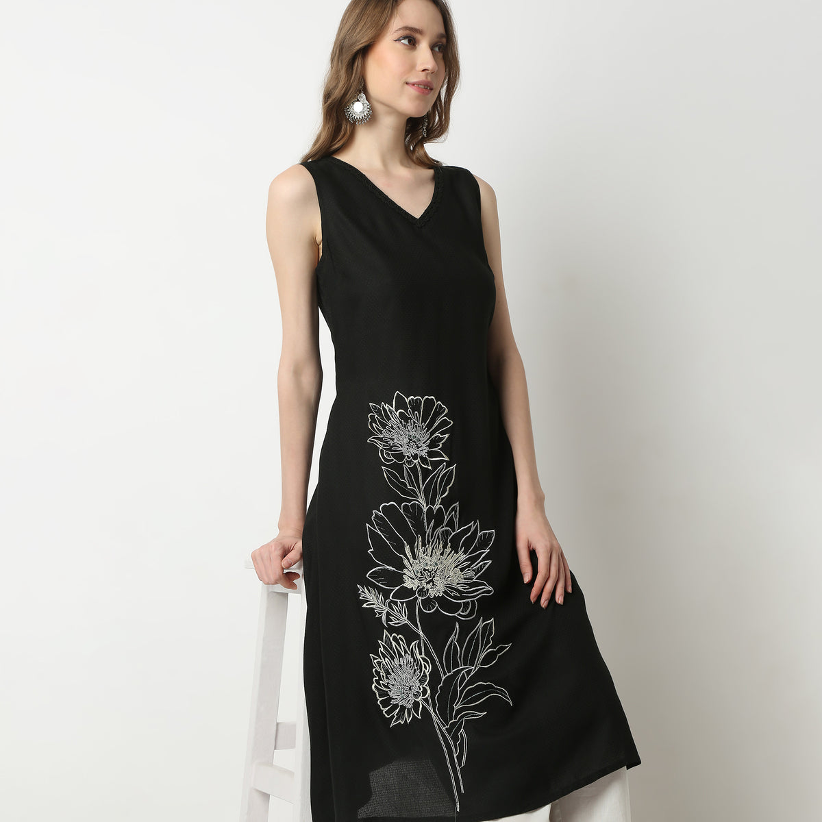 Flare Fit Embroidered V-Neck Kurta