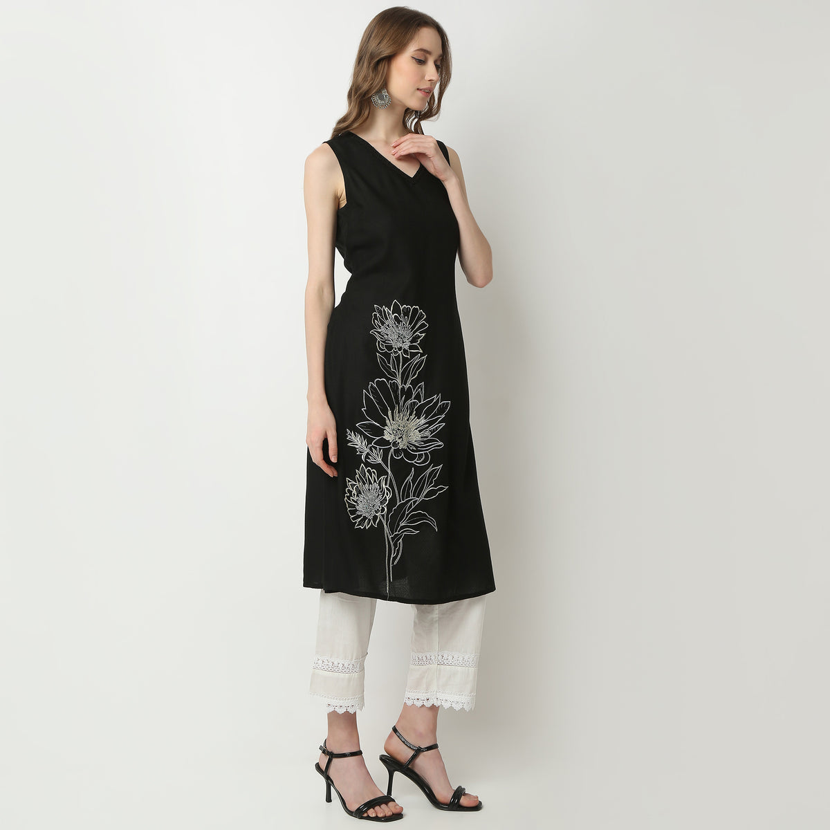 Flare Fit Embroidered V-Neck Kurta