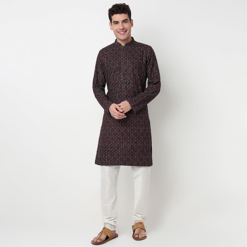 Buy Men Straight Fit Embroidered Full Sleeve Kurta  - Style Union