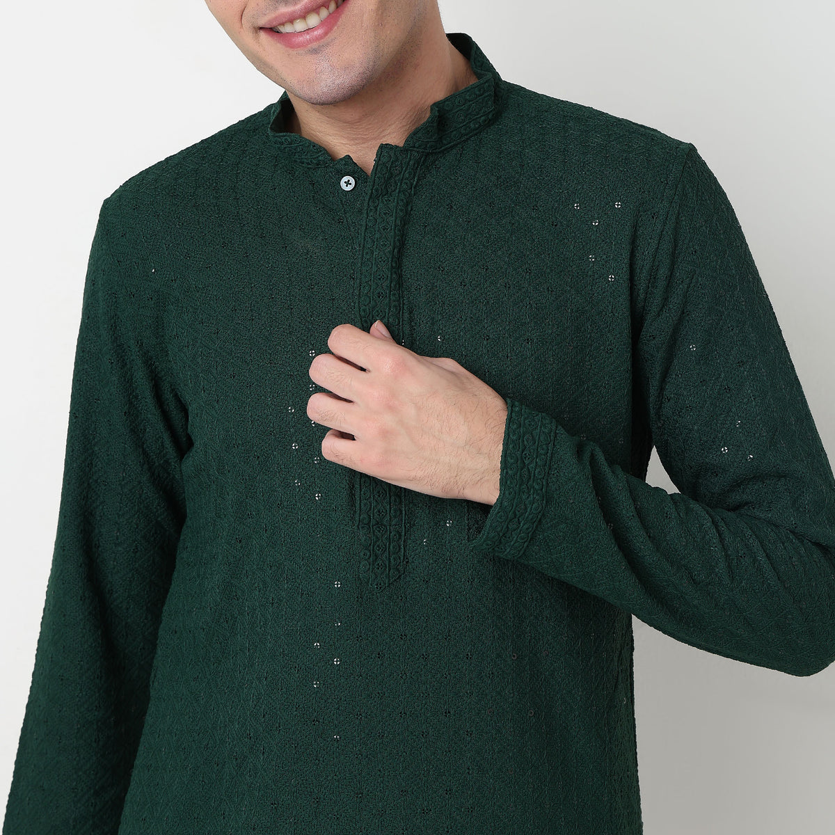 Buy Men Straight Fit Embroidered Full Sleeve Kurta  - Style Union