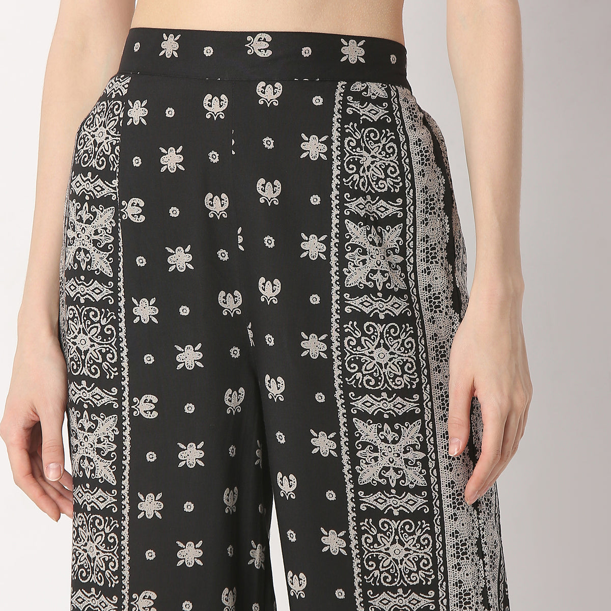 Flare Fit Printed High Rise Palazzos