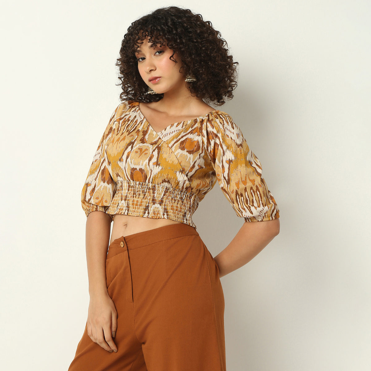 Regular Fit Printed V-Neck Crop Top
