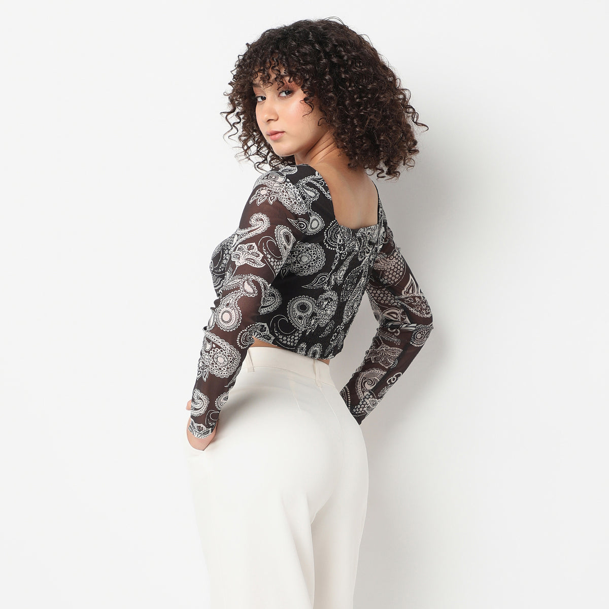 Slim Fit Printed Sweetheart Neck Crop Top