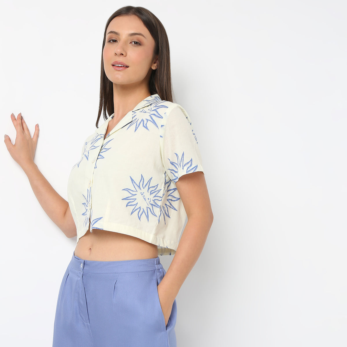 Lapel Collar Cropped Printed Boxy Fit Topwear