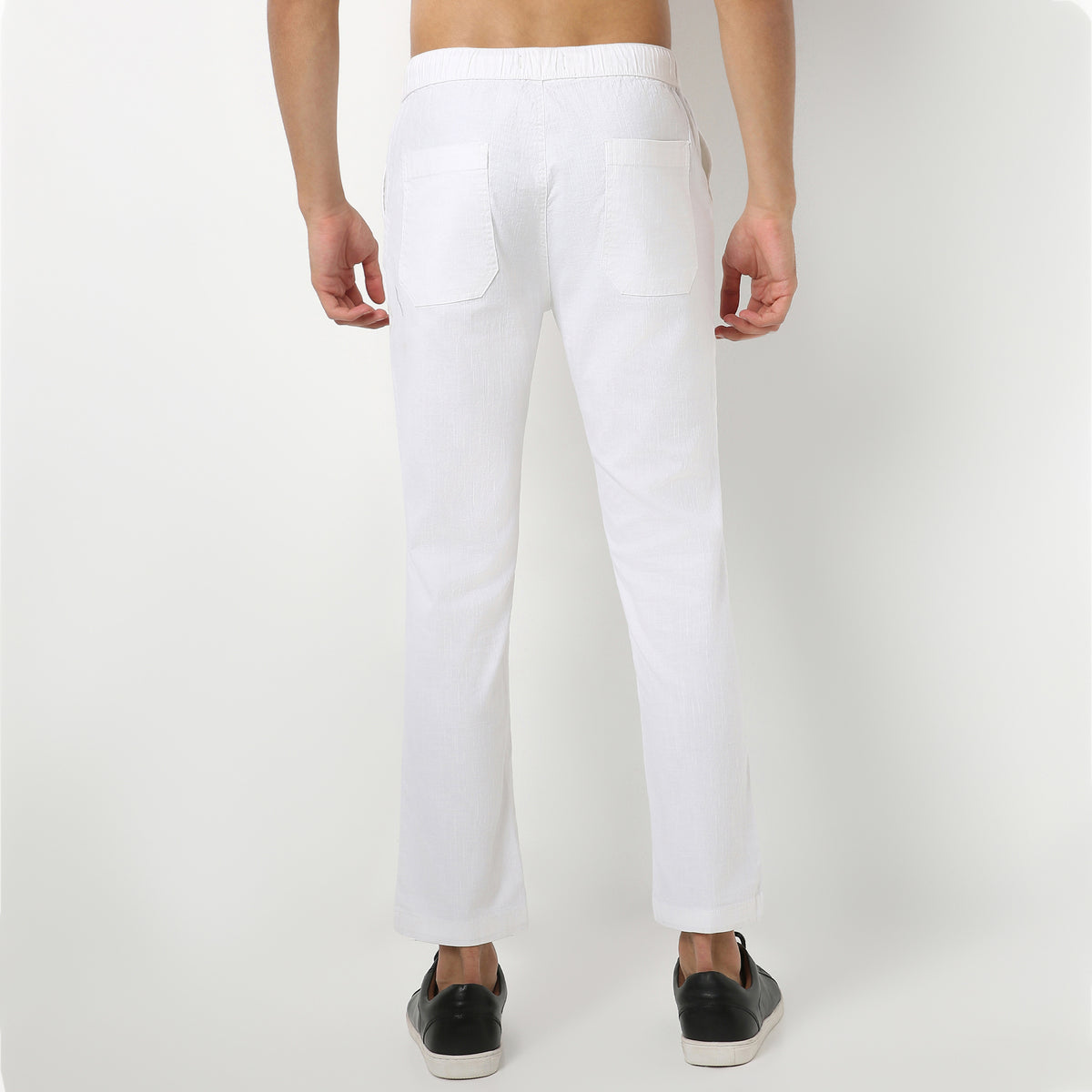 Regular Fit Solid Ankle Length Mid Rise Pants