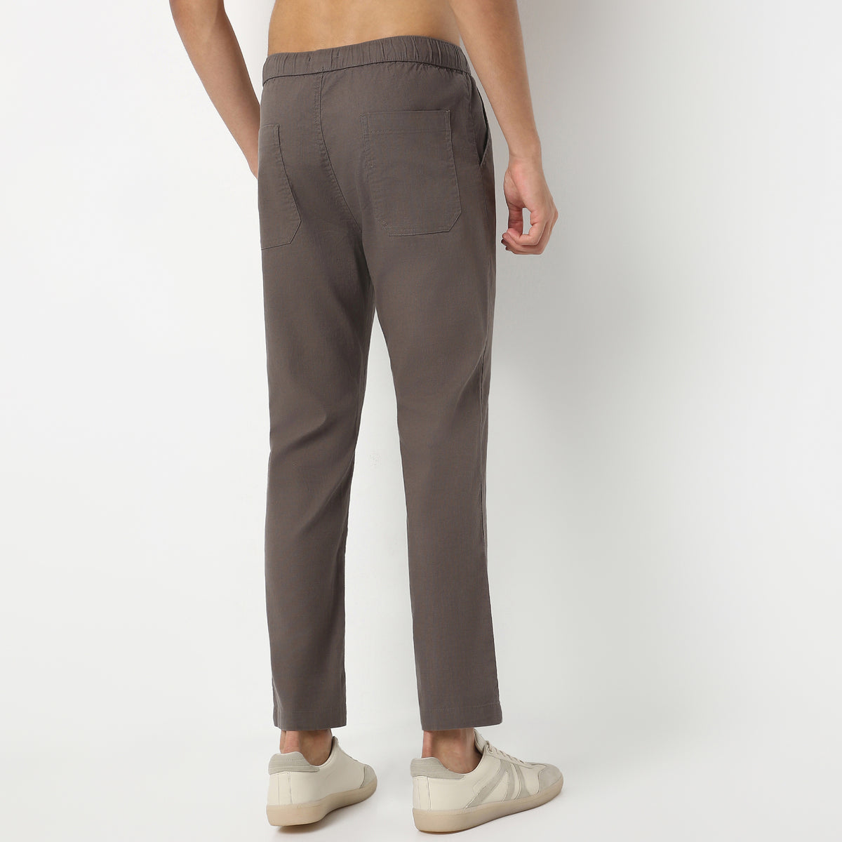 Regular Fit Solid Ankle Length Mid Rise Pants