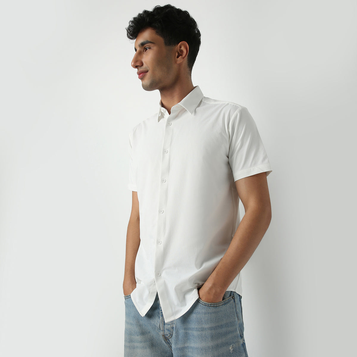 Regular Fit Solid Shirt Collar Regular Length Shirt