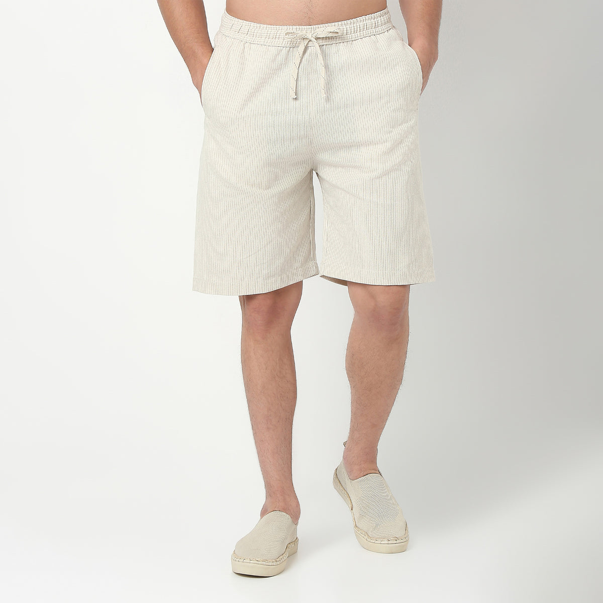Relaxed Fit Trendy Yarn Dyed Textured Pull-On Shorts