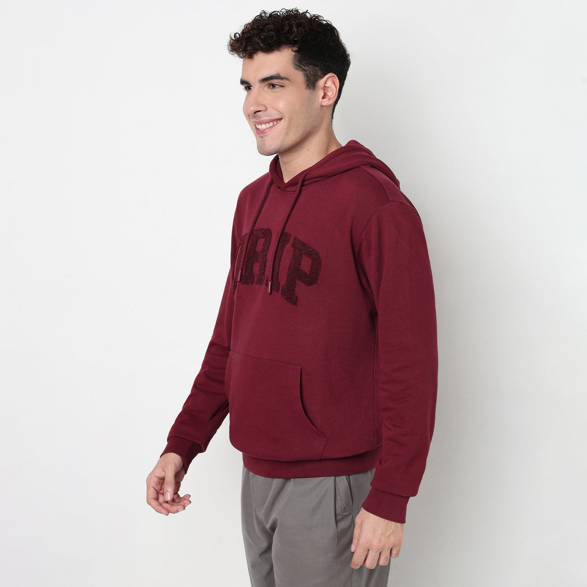 Buy Men Regular Fit Solid Full Sleeve Sweatshirt  - Style Union