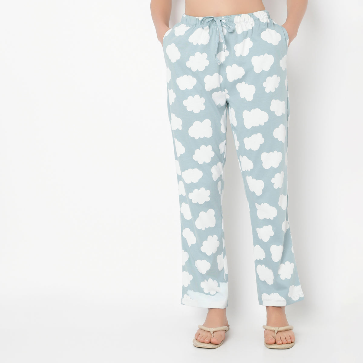 Regular Fit Printed Ankle Length Mid Rise Pyjamas