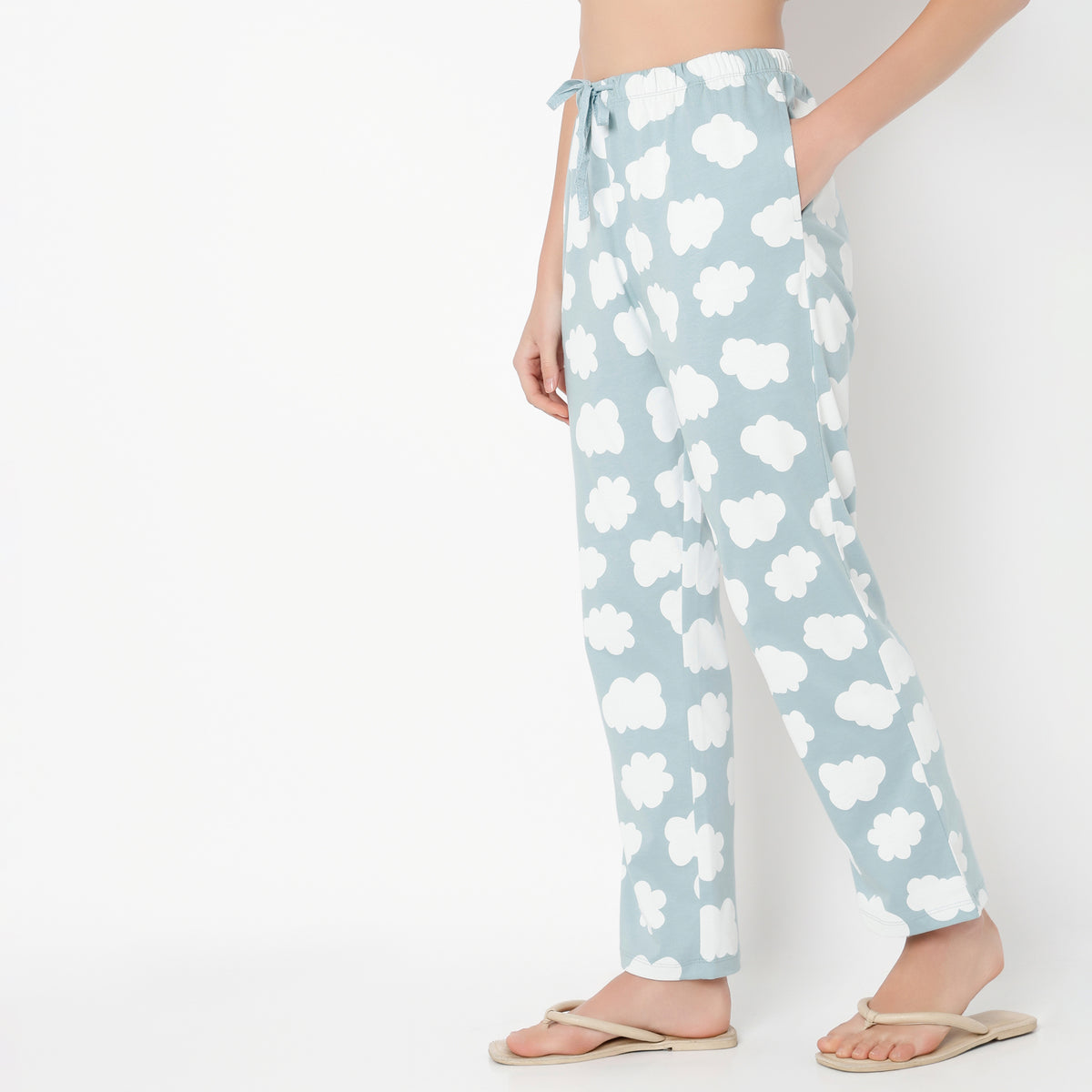 Regular Fit Printed Ankle Length Mid Rise Pyjamas