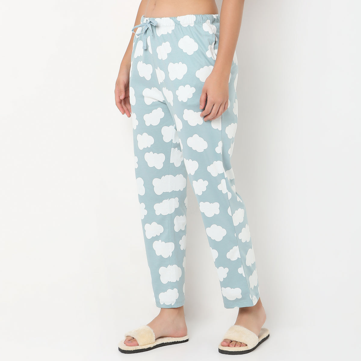 Regular Fit Printed Ankle Length Mid Rise Pyjamas