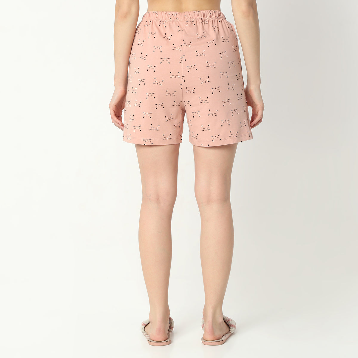 Regular Fit Printed Above Knee Mid Rise Shorts
