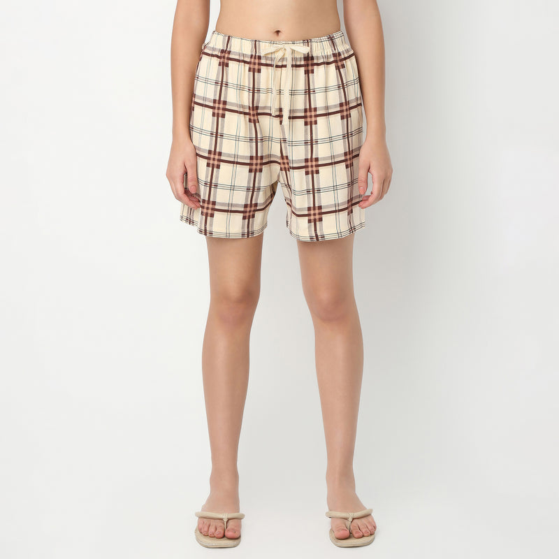 Regular Fit Checkered Above Knee Mid Rise Shorts