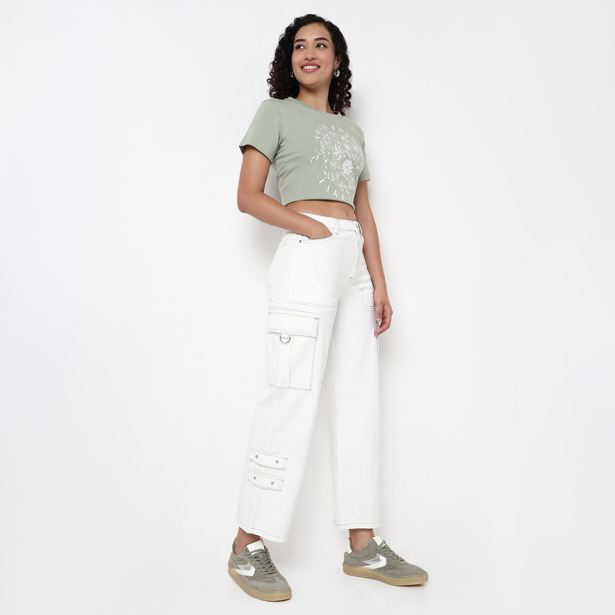 Relaxed Fit Solid Cargo Jeans