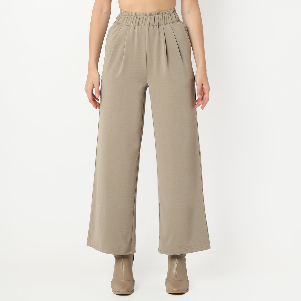 Regular Fit Solid Ankle Length Mid Rise Palazzos