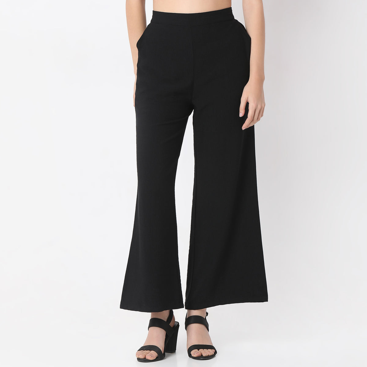 Regular Fit Solid Mid Rise Palazzos