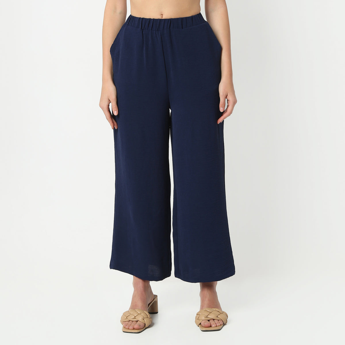 Regular Fit Structured Ankle Length Mid Rise Palazzos