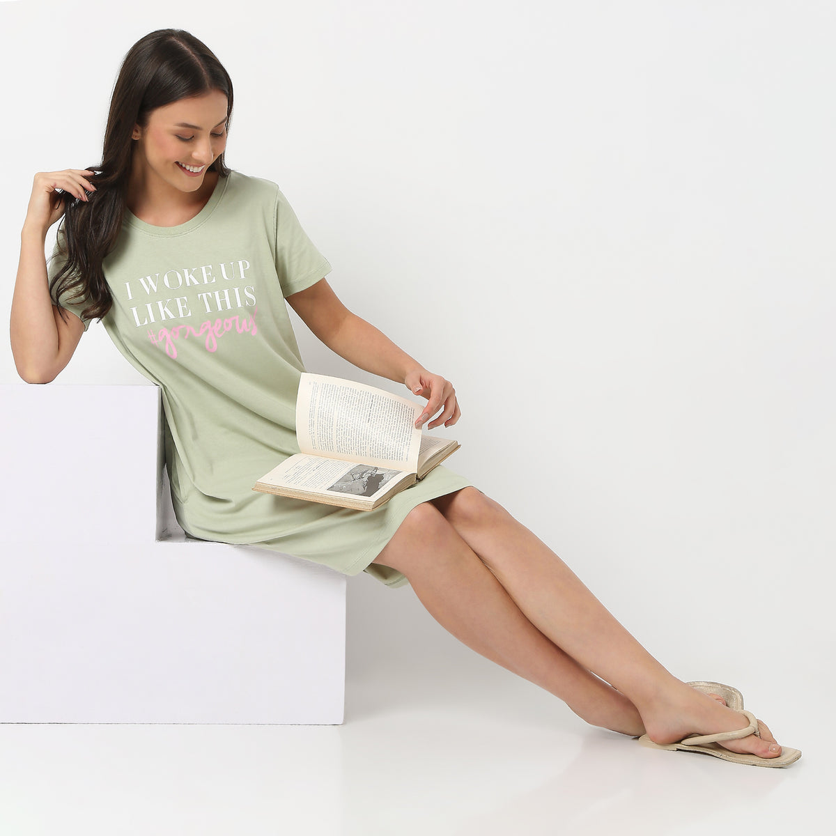 Round Neck Knee Length Floral Shorts