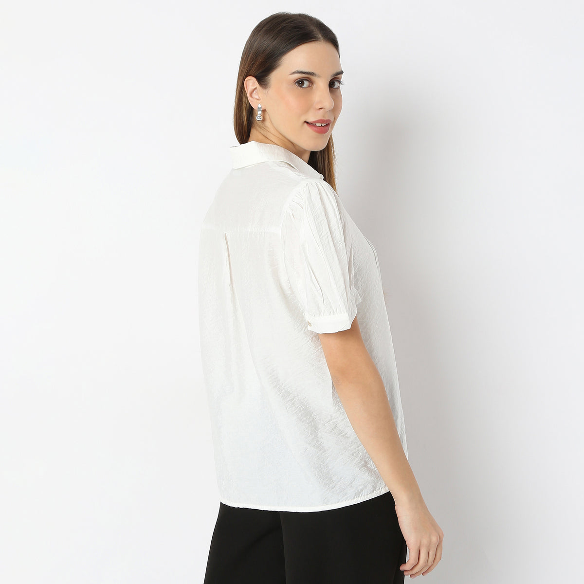 Solid Short-Sleeve Regular Fit Shirt