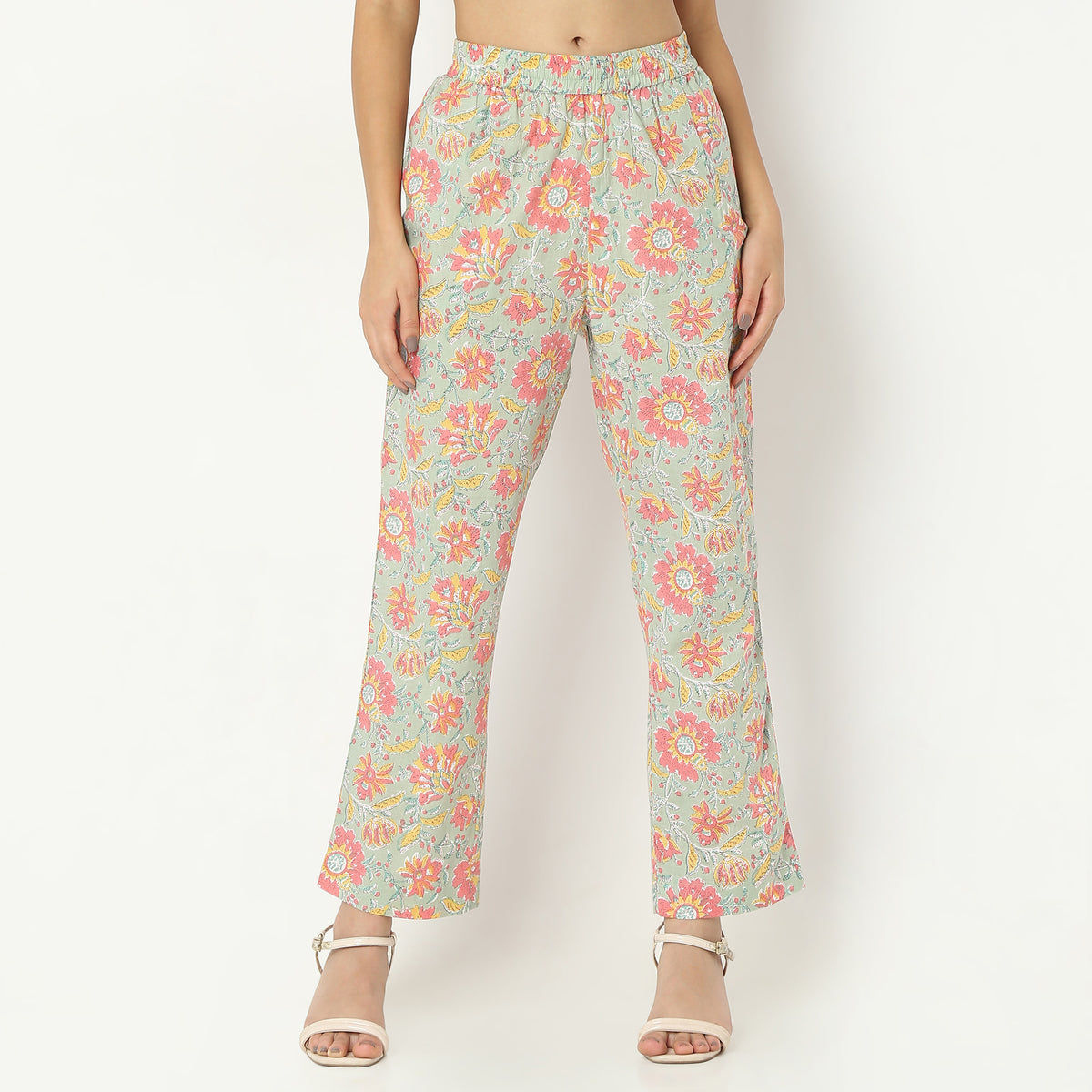 Regular Fit Printed Band Collar Full Length Top with Pyjama Set