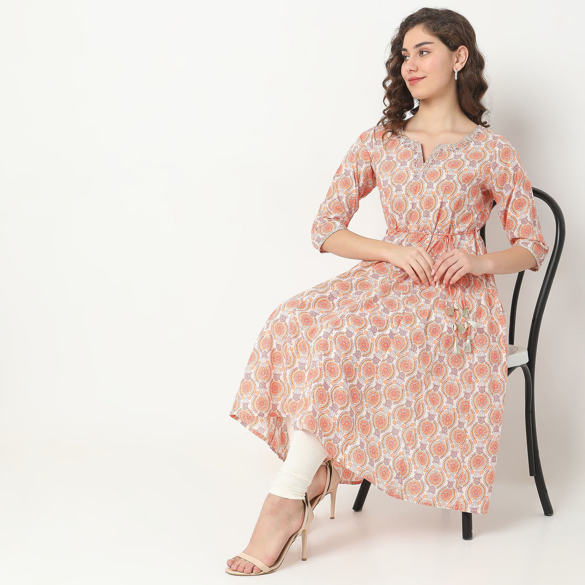 Straight Fit Embellished Kurta