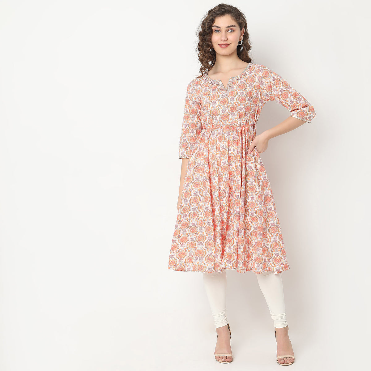 Straight Fit Embellished Kurta