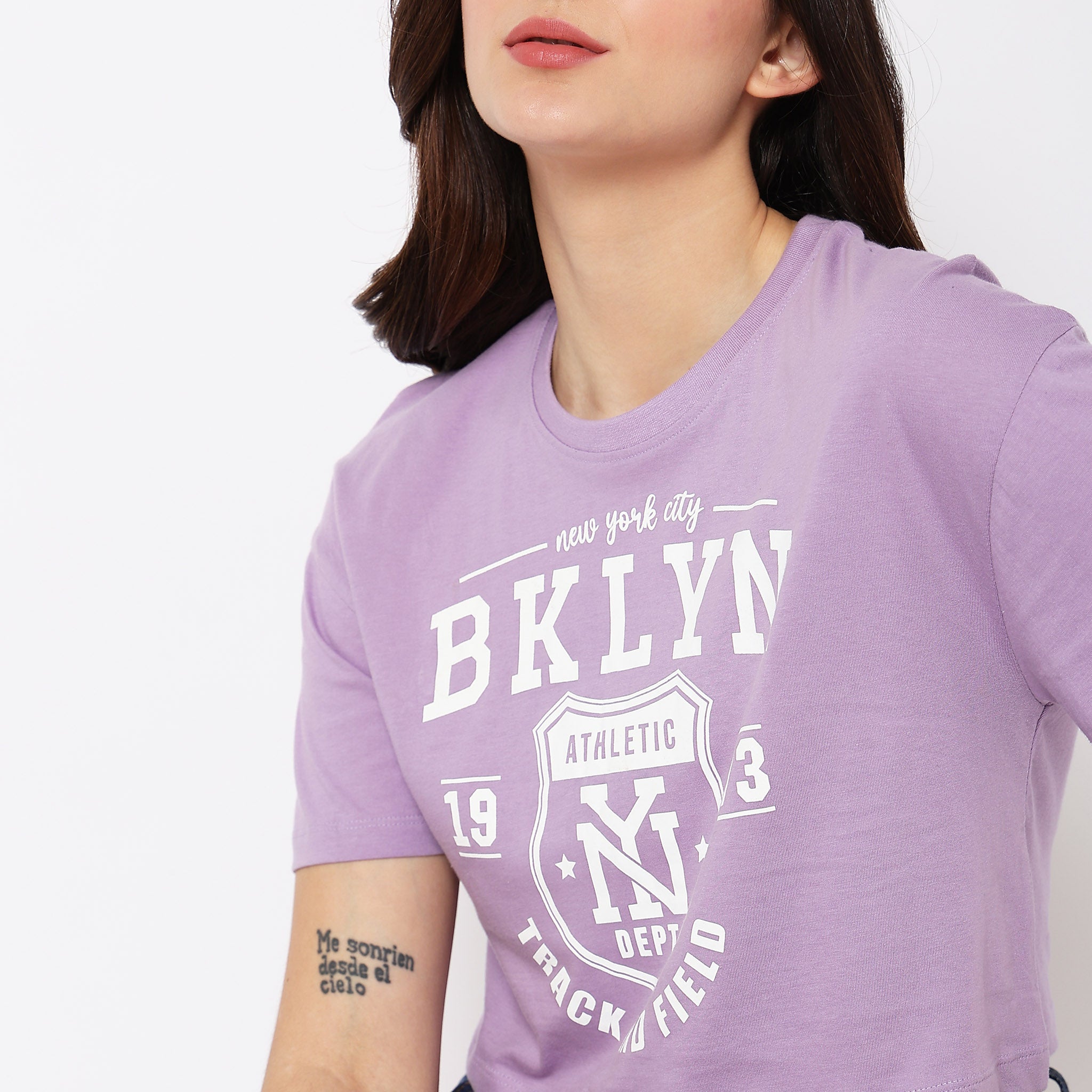 Women Wearing Boxy Fit Graphic T-Shirt