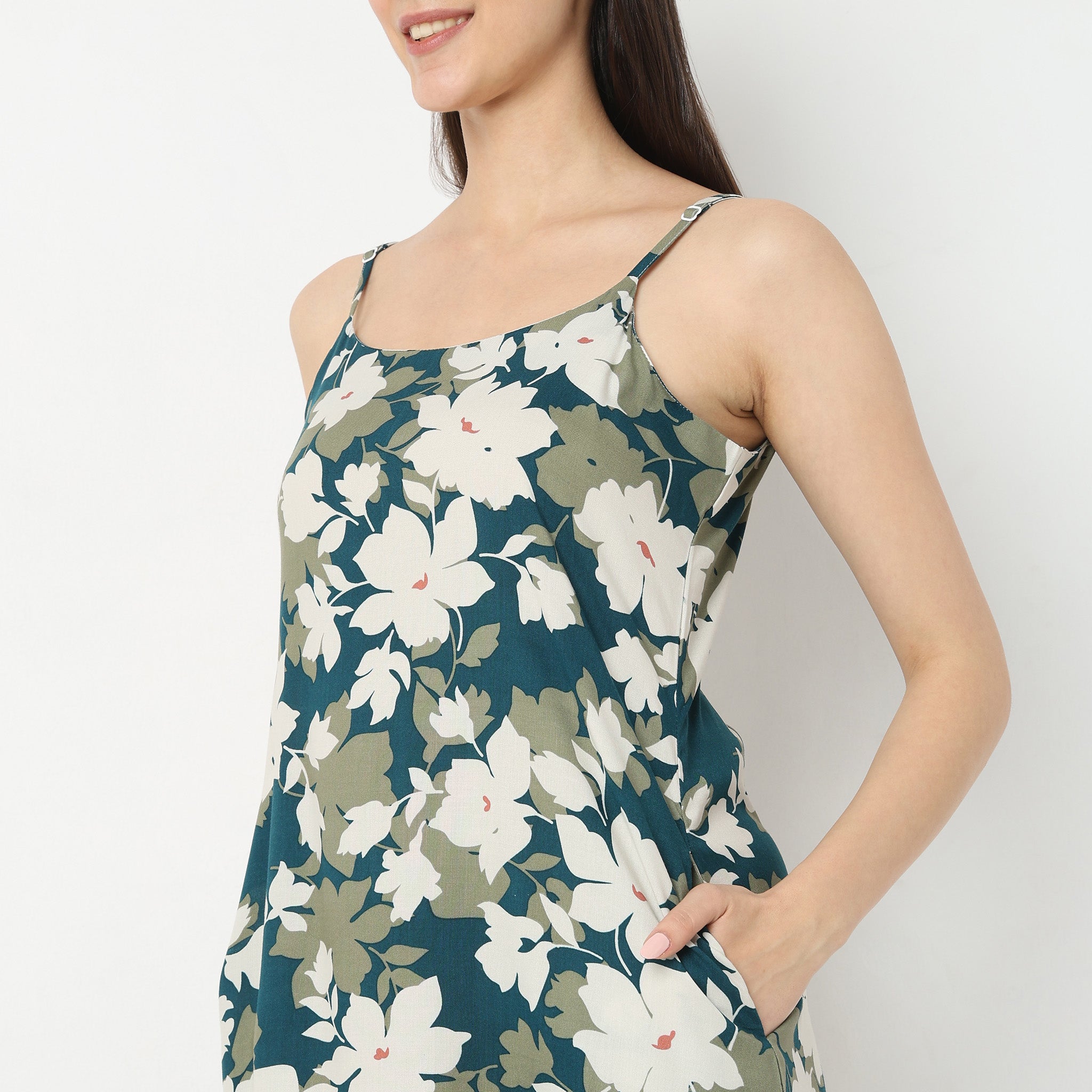 Regular Fit Floral Short Gown